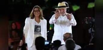 Lula da Silva oficializa su candidatura a la reelección en Brasil y reúne coalición para enfrentar a Flávio Bolsonaro Lula da Silva oficializa su candidatura a la reelección en Brasil y reúne coalición para enfrentar a Flávio Bolsonaro