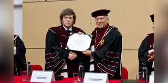 Javier Milei: docentes de Derecho de la USMP rechazan el honoris causa otorgado al presidente de Argentina Javier Milei: docentes de Derecho de la USMP rechazan el honoris causa otorgado al presidente de Argentina