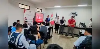 Estudiantes de Salitral conocen cómo funciona la Ruta de la Flagrancia