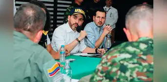 Abelardo de la Espriella decreta tres días de duelo nacional mientras las ayuda internacional continúa llegando a Colombia Abelardo de la Espriella decreta tres días de duelo nacional mientras las ayuda internacional continúa llegando a Colombia