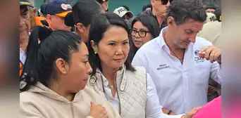 Keiko Fujimori en VES tras inundaciones: “Imagínense lo terrible que va a ser cuando lleguen las lluvias por El Niño” Keiko Fujimori en VES tras inundaciones: “Imagínense lo terrible que va a ser cuando lleguen las lluvias por El Niño”