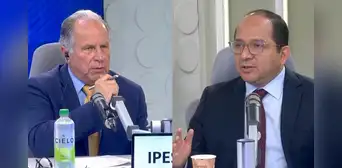Aldo Bravo amenaza al periodista Fernando Carvallo: “Yo no seré quien te obligue a colegiarte” Aldo Bravo amenaza al periodista Fernando Carvallo: “Yo no seré quien te obligue a colegiarte”