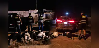Acumulaban más de 25 denuncias por robo y armas: caen "Los Feroces de Camaná" tras intensa persecución en Arequipa Acumulaban más de 25 denuncias por robo y armas: caen "Los Feroces de Camaná" tras intensa persecución en Arequipa