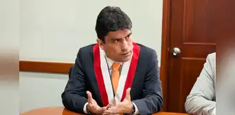 Carlos Zegarra, diputado de Fuerza Popular, recibió aporte de sentenciado por manejo de dinero ilícito Carlos Zegarra, diputado de Fuerza Popular, recibió aporte de sentenciado por manejo de dinero ilícito
