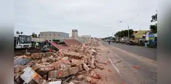 Tras 40 años liberan tramo de la avenida Venezuela usado como cochera: medida desata disputa entre empresa y municipio Tras 40 años liberan tramo de la avenida Venezuela usado como cochera: medida desata disputa entre empresa y municipio