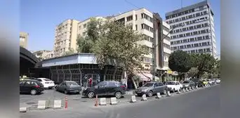 Irán afronta la presión económica de Estados Unidos con largas filas en gasolineras y temor a más protestas