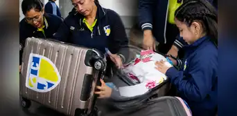 La particular escena en el santuario de Santa Rosa: alumnos llevaron maletas enteras con cartas para el pozo