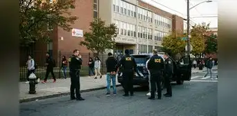 Alerta máxima en EE.UU. | ¿El ICE puede detener a inmigrantes en escuelas, hospitales e iglesias? Este es el cambio en las "zonas protegidas" Alerta máxima en EE.UU. | ¿El ICE puede detener a inmigrantes en escuelas, hospitales e iglesias? Este es el cambio en las "zonas protegidas"
