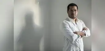Óscar Martínez: “El exilio te vuelve un sujeto del pasado, pero un periodista no puede permitirse eso, debe seguir” Óscar Martínez: “El exilio te vuelve un sujeto del pasado, pero un periodista no puede permitirse eso, debe seguir”