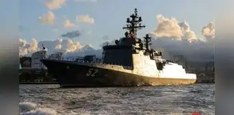 Kim Jong Un pone en servicio un nuevo destructor con capacidad nuclear y anuncia una expansión de la Armada de Corea del Norte