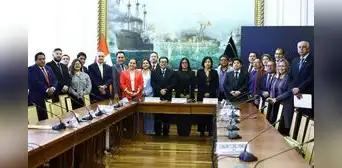 Comisión de Justicia y DD.HH. rechaza darle facultades legislativas al Ejecutivo Comisión de Justicia y DD.HH. rechaza darle facultades legislativas al Ejecutivo