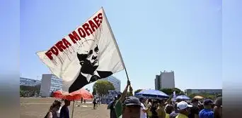 El Supremo de Brasil examina si investiga al juez Moraes por sus vínculos con un banquero preso por estafa