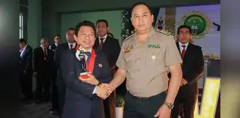 Presidente de la Corte de Sullana recibe reconocimiento de la DIVINCRI Piura