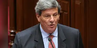 Rafael Rey renuncia al Ministerio de Transportes y Comunicaciones tras casi dos meses en el cargo Rafael Rey renuncia al Ministerio de Transportes y Comunicaciones tras casi dos meses en el cargo