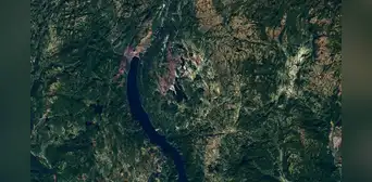 Un astrónomo aficionado buscaba dónde acampar en Google Maps y encontró una estructura de 25 km: geólogos confirmaron un impacto de 390 millones de años Un astrónomo aficionado buscaba dónde acampar en Google Maps y encontró una estructura de 25 km: geólogos confirmaron un impacto de 390 millones de años