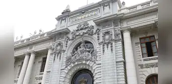 Comisión de Constitución no debatirá este martes pedido de facultades Comisión de Constitución no debatirá este martes pedido de facultades