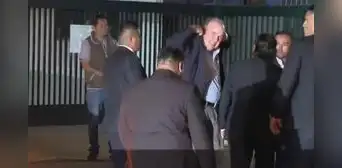 Rafael López Aliaga llega al debate municipal: así fue el ingreso del líder de Renovación Popular Rafael López Aliaga llega al debate municipal: así fue el ingreso del líder de Renovación Popular