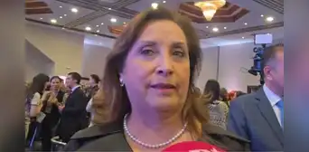 Dina Boluarte reaparece en acto público después de más de 10 meses: “Yo estoy feliz” Dina Boluarte reaparece en acto público después de más de 10 meses: “Yo estoy feliz”