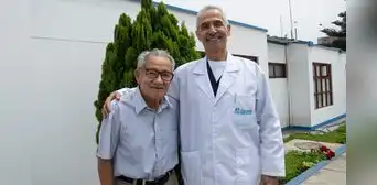 Paciente de 95 años supera cáncer de colon tras sobrevivir a compleja cirugía y con apenas 6 g/dL de hemoglobina Paciente de 95 años supera cáncer de colon tras sobrevivir a compleja cirugía y con apenas 6 g/dL de hemoglobina