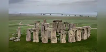 La piedra del altar de Stonehenge de 6 toneladas podría haber viajado desde Escocia hasta Inglaterra a través de un glaciar