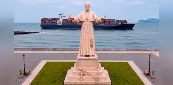 Un legado que permanece: Caja Huancayo financia escultura monumental del Papa León XIV en el Callao Un legado que permanece: Caja Huancayo financia escultura monumental del Papa León XIV en el Callao