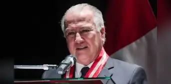 López Chau anuncia que cuatro bancadas de oposición presentarán texto sustitutorio sobre facultades: "Se sumarán"