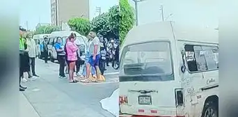 Asesinan a chofer de combi de la ruta CR40 en Dos de Mayo en el Callao Asesinan a chofer de combi de la ruta CR40 en Dos de Mayo en el Callao