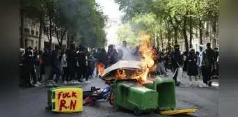 Protestas estudiantiles en Francia dejan 600 detenidos y 400 liceos cerrados en una nueva jornada de movilizaciones Protestas estudiantiles en Francia dejan 600 detenidos y 400 liceos cerrados en una nueva jornada de movilizaciones