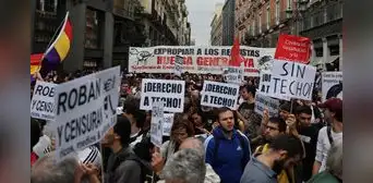 Congreso de España rechaza los decretos de vivienda de Pedro Sánchez, quien no descarta adelantar las elecciones