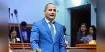 Fuerza Popular presenta dictamen en minoría sobre el pedido de facultades que se debatirá mañana en el Pleno Fuerza Popular presenta dictamen en minoría sobre el pedido de facultades que se debatirá mañana en el Pleno