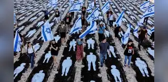 Israel conmemora tres años del ataque del 7 de octubre con homenajes, protestas y reclamos contra Netanyahu Israel conmemora tres años del ataque del 7 de octubre con homenajes, protestas y reclamos contra Netanyahu