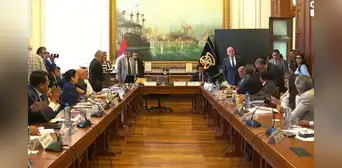 Debate de facultades en el Senado se suspende hasta el miércoles: sesión se desarrolló entre altercados Debate de facultades en el Senado se suspende hasta el miércoles: sesión se desarrolló entre altercados