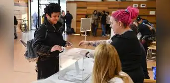 España limita el voto de descendientes de exiliados por la ley de nietos y mantiene la suspensión para las elecciones de noviembre