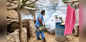 Reportan más de 8.000 casos de dengue en La Libertad: evalúan multar a familias que prohíben el ingreso de brigadas Reportan más de 8.000 casos de dengue en La Libertad: evalúan multar a familias que prohíben el ingreso de brigadas