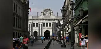 Desmantelando la Casa de la Literatura Peruana Desmantelando la Casa de la Literatura Peruana
