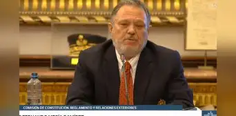 Carlos Mesías declara improcedente pedido de Iturregui y suspende sesión de la Comisión de Constitución Carlos Mesías declara improcedente pedido de Iturregui y suspende sesión de la Comisión de Constitución