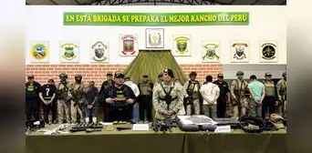 Capturan a 13 presuntos integrantes de Los Guardianes de la Pampa e incautan armas en Madre de Dios Capturan a 13 presuntos integrantes de Los Guardianes de la Pampa e incautan armas en Madre de Dios
