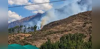 Cusco: fuego continúa avanzando en el Apu Pachatusan y dificulta labor de los bomberos Cusco: fuego continúa avanzando en el Apu Pachatusan y dificulta labor de los bomberos