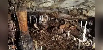 Una cueva de España permaneció bloqueada durante 16.800 años y conserva una vivienda de la Edad de Piedra con más de 4.600 objetos