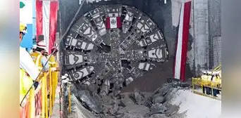 La gigantesca máquina de 1.750 toneladas que excavó bajo el río Rímac y completó un tramo clave del Metro de Lima
