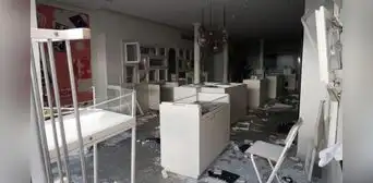 Disturbios en Barcelona dejan 128 detenidos y 15 agentes heridos tras ataques a comercios
