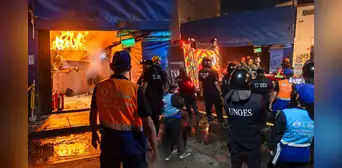 Incendio en Mesa Redonda: bomberos confinan siniestro en el jirón Puno originado por presunto recalentamiento de aparato eléctrico
