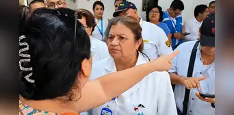 “No hay medicamentos”: pacientes increpan a presidenta de EsSalud durante visita a hospital de Piura “No hay medicamentos”: pacientes increpan a presidenta de EsSalud durante visita a hospital de Piura