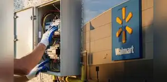 Alerta máxima en Walmart | Trabajador sufre terribles quemaduras tras una descarga eléctrica: Clientes fueron evacuados rápidamente