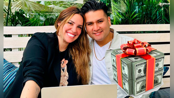 Deyvis Orosco y Cassandra Sánchez de Lamadrid tienen en su lista de regalos artículos de más de 1,000 dólares. Foto: composición LR/Cassandra Sánchez Instagram