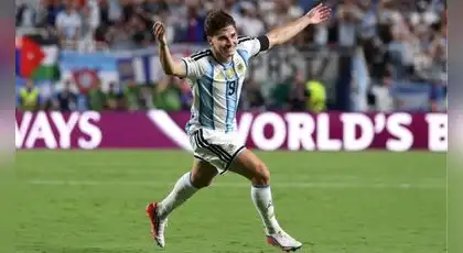 Golazo de Julián Alvarez para la victoria Argentina