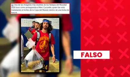 Es falso que Marc Cucurella haya llevado el trofeo oficial de la Copa Mundial de la FIFA en una bolsa de plástico: en realidad, se trataba de una versión LEGO