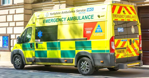 Paramedico sufre paro cardiaco en Inglaterra - sintomas