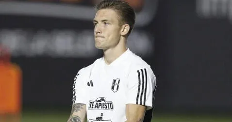 Oliver Sonne en su primer entrenamiento con Perú. Foto: La República   