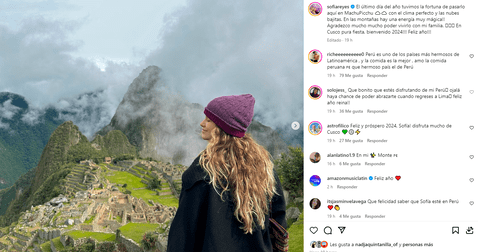 Sofía Reyes feliz de conocer Machu Picchu. Foto: Instagram 